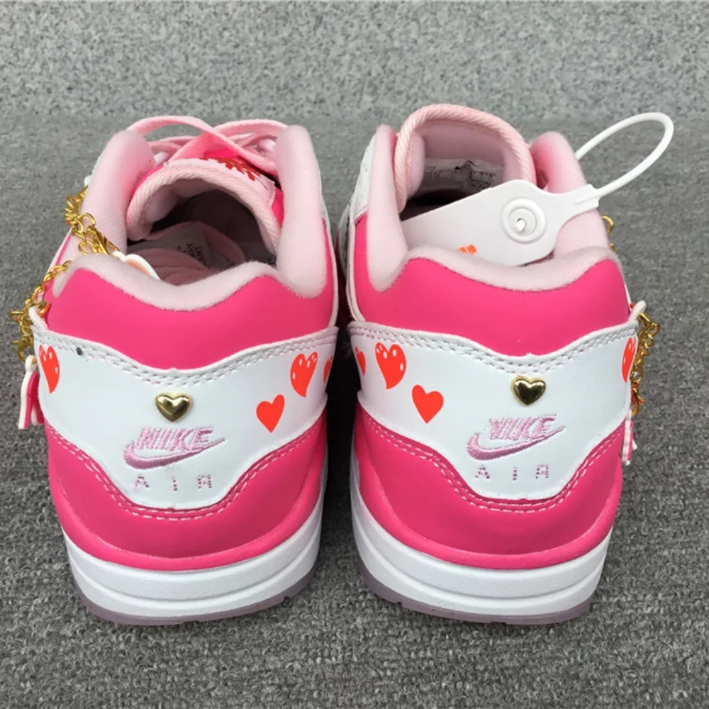 HAILEY LEYVA’S NIKE AIR MAX 1 ’86 OG “DOERNBECHER” - Picture 16 of 16